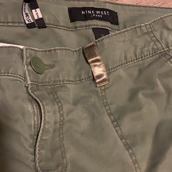 Nine West jeans 12/30 Harbor Blvd Cargo Crop Green - Picture 7 of 7